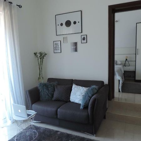 Tropicoco Apartments Тиват Екстериор снимка