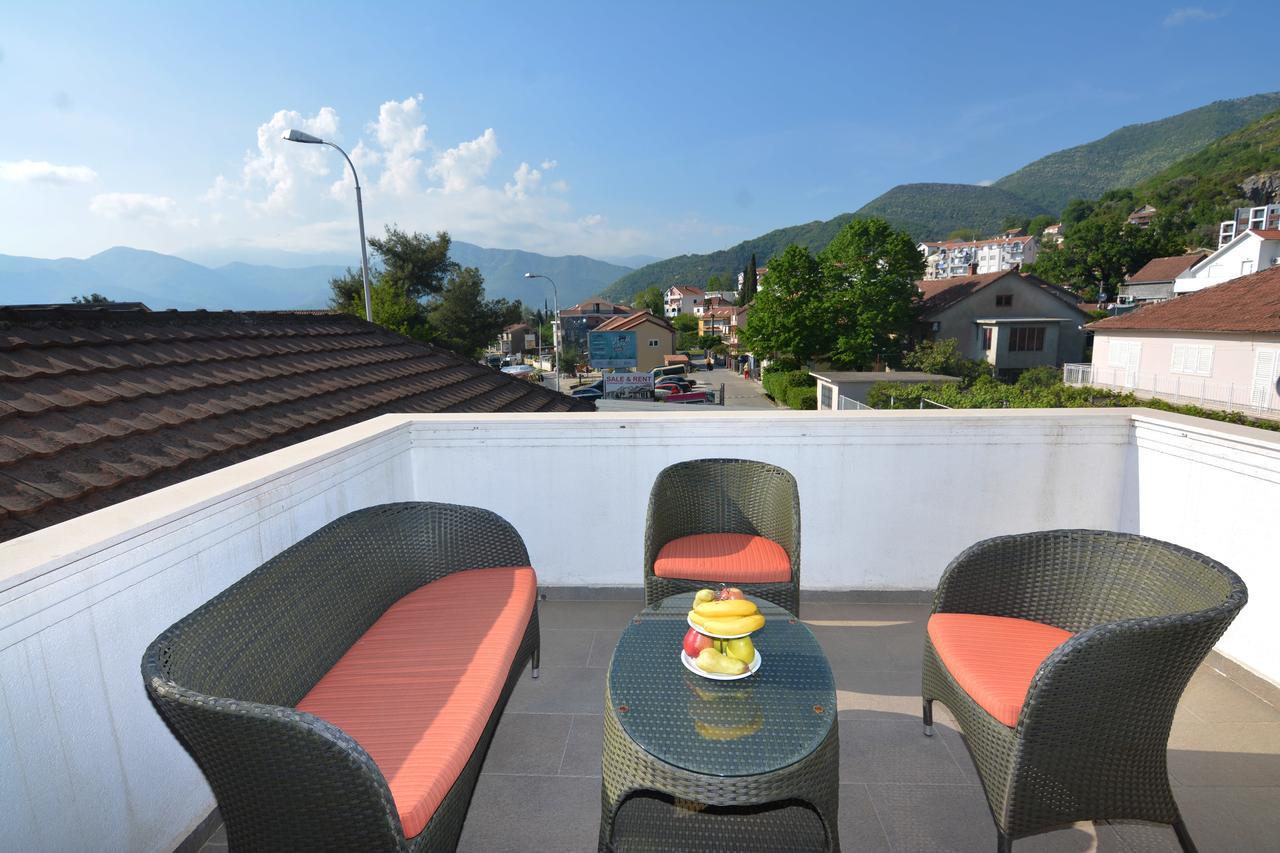 Tropicoco Apartments Тиват Екстериор снимка