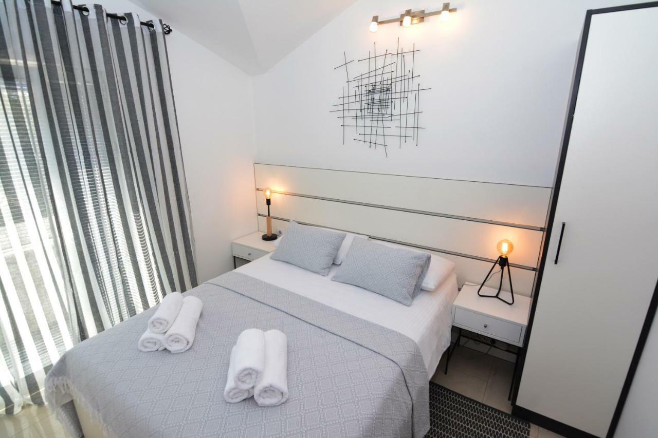 Tropicoco Apartments Тиват Екстериор снимка