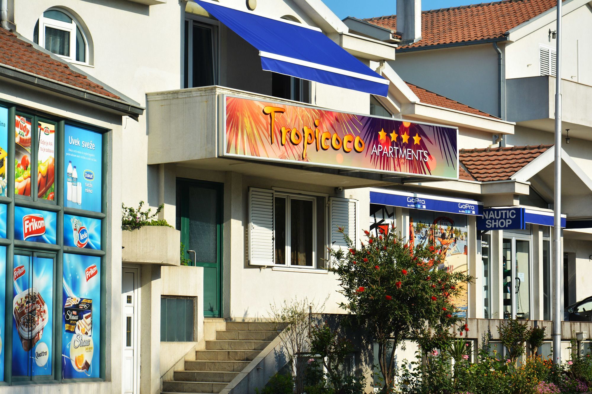 Tropicoco Apartments Тиват Екстериор снимка